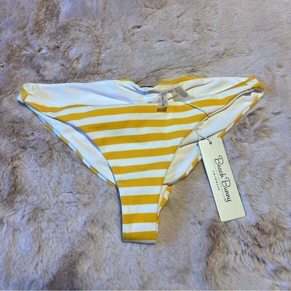 Beach Bunny Bikini Bottom.. - Picture 1 of 5